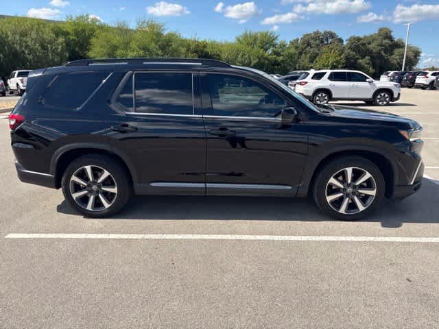 Used 2025 Honda Pilot Elite image 6