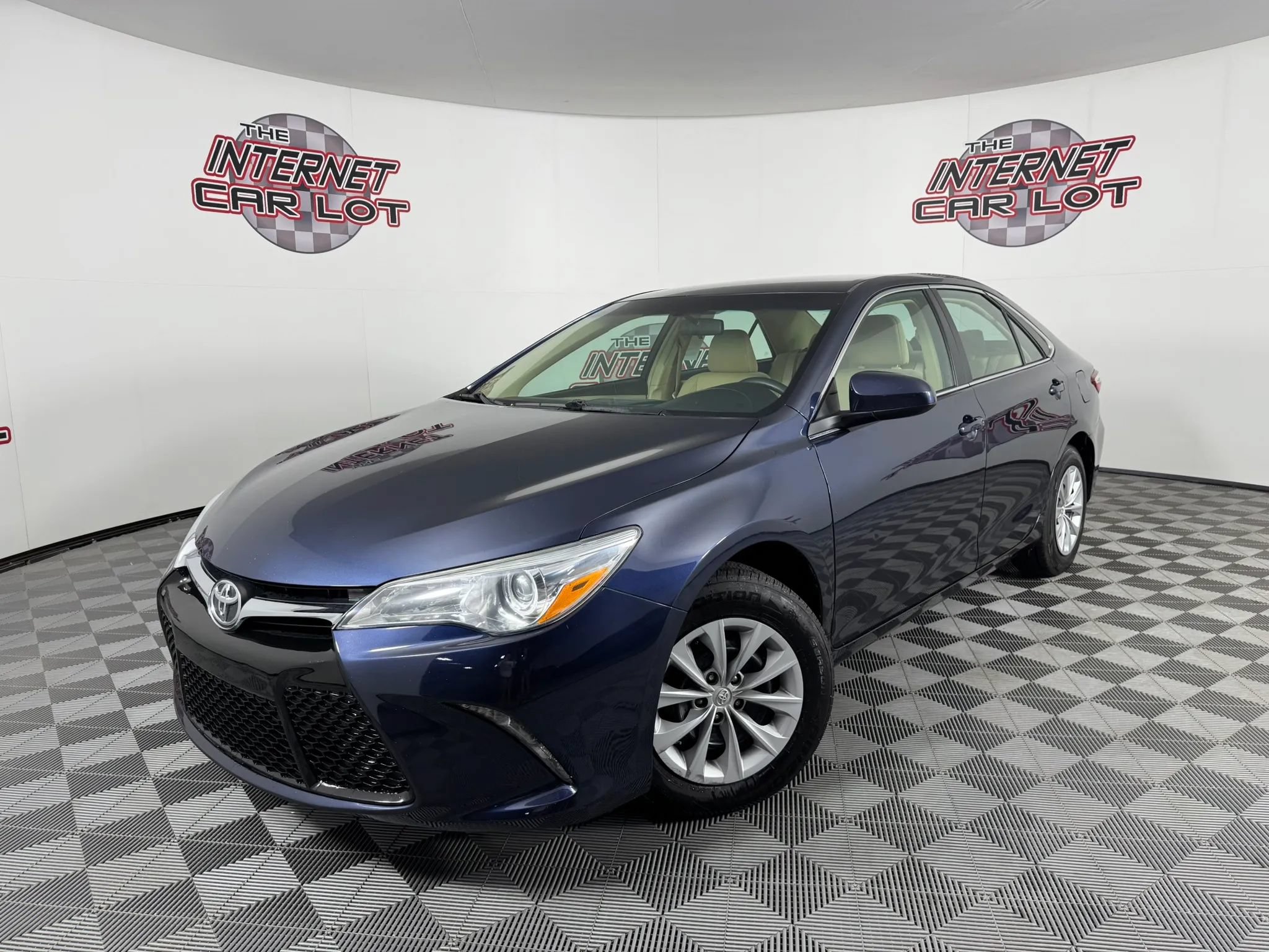 Used 2017 Toyota Camry LE
