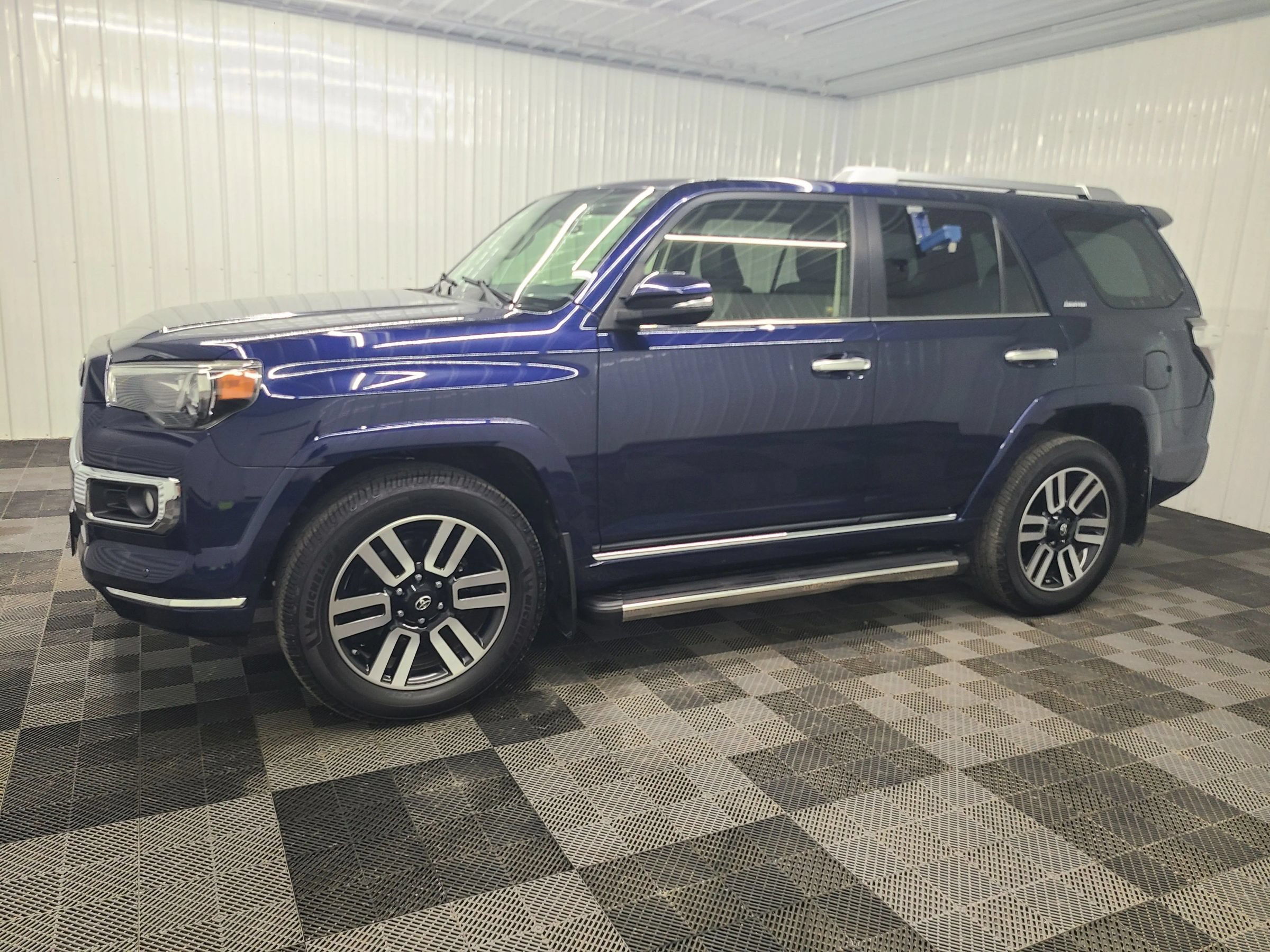 Used 2018 Toyota 4Runner Limited AWD/4WD image 8