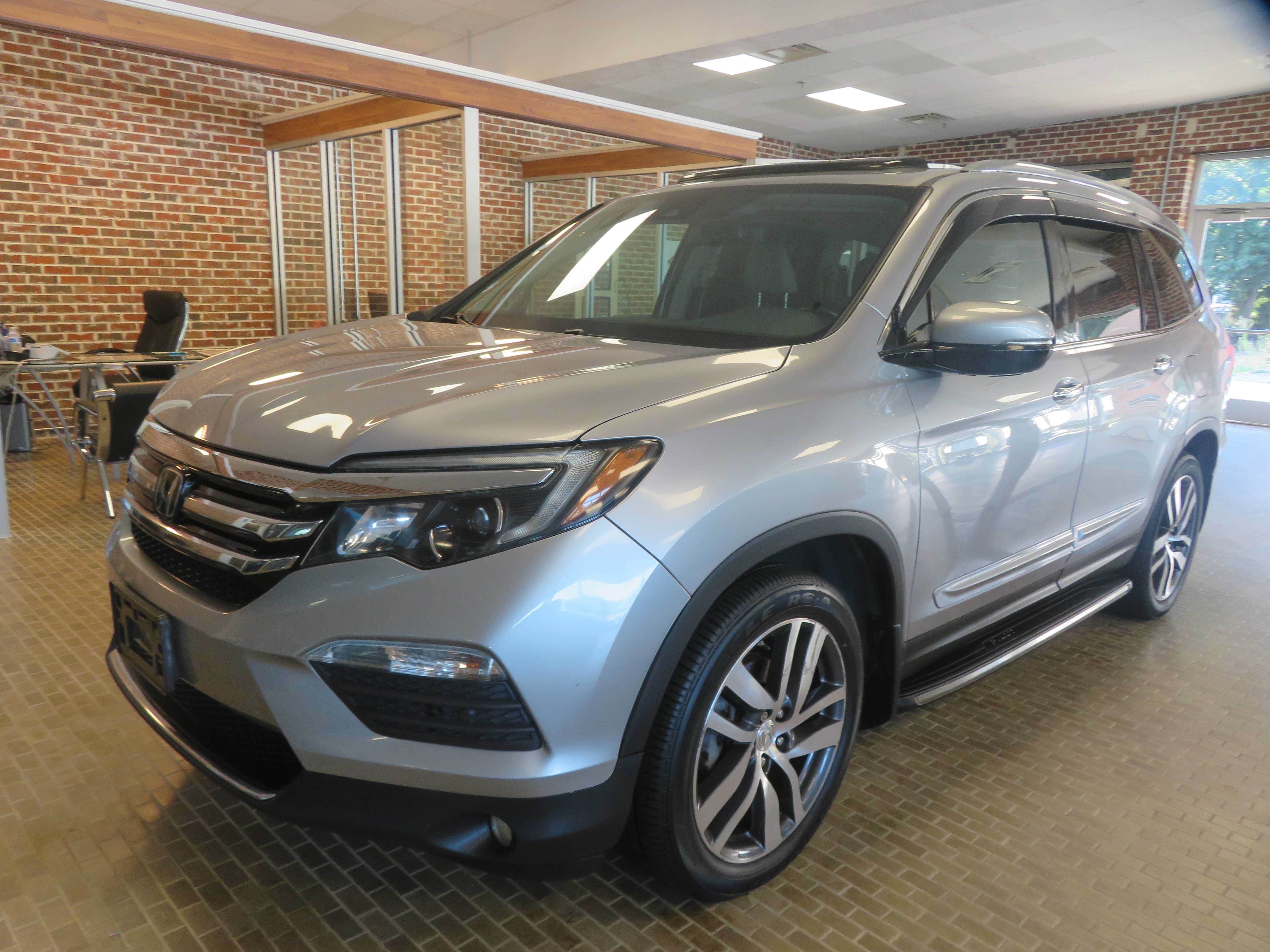 Used 2017 Honda Pilot Touring