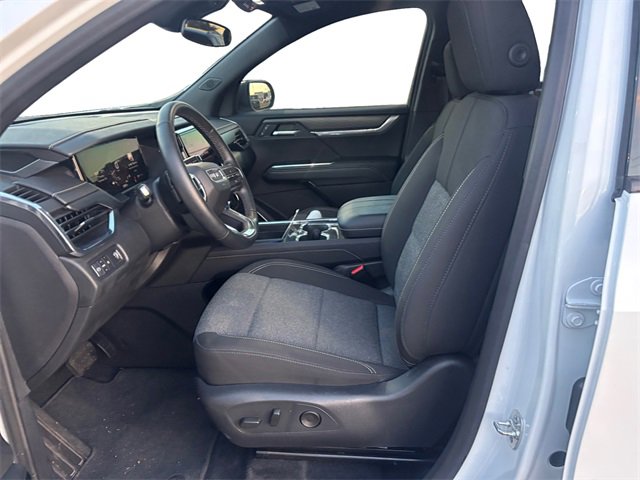 Used 2025 GMC Acadia Elevation image 9