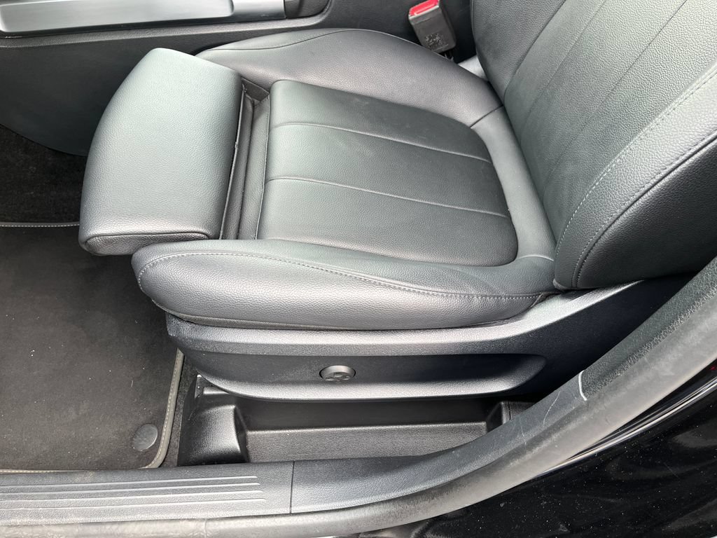 Used 2023 Mercedes-Benz GLB 250 4MATIC image 15