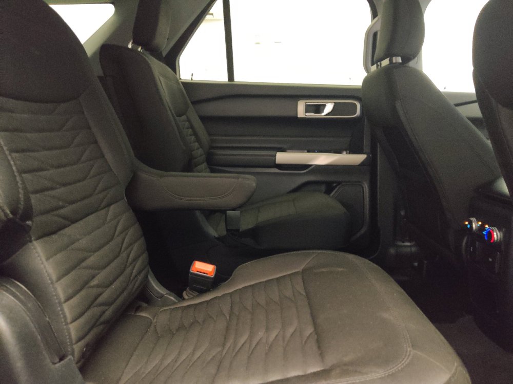 Used 2021 Ford Explorer XLT RWD image 19