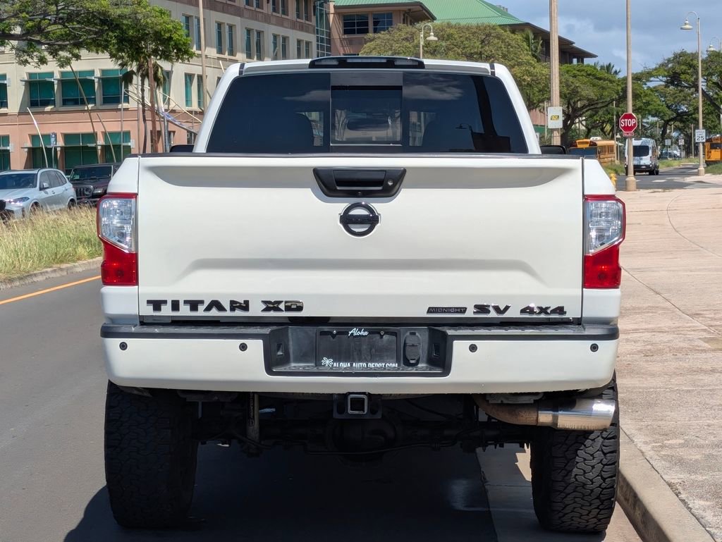 Used 2019 Nissan Titan SV w/ SV Convenience Package AWD/4WD image 4