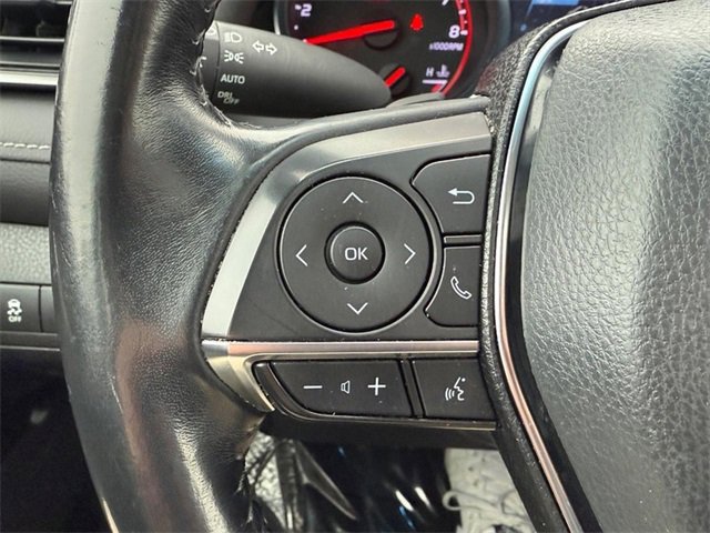 Used 2020 Toyota Camry XSE image 18