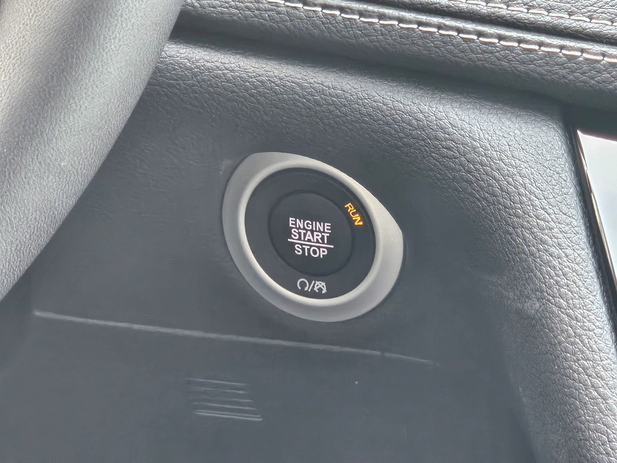 New 2026 Chrysler Pacifica Select image 12