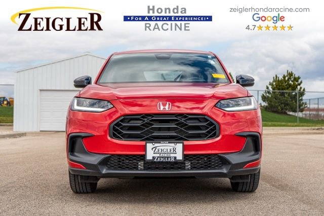 Used 2025 Honda HR-V Sport image 2