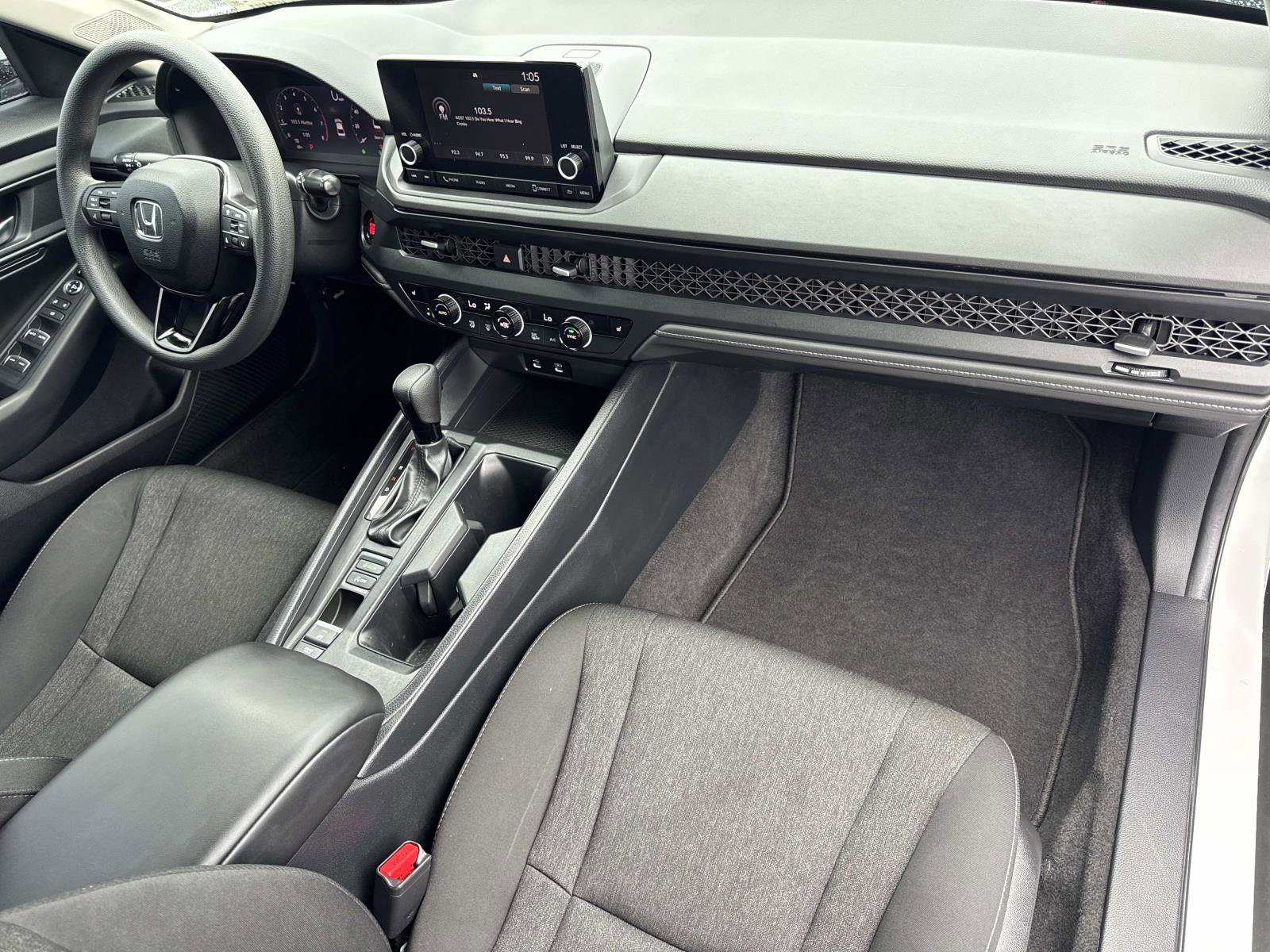 Certified 2023 Honda Accord EX image 29