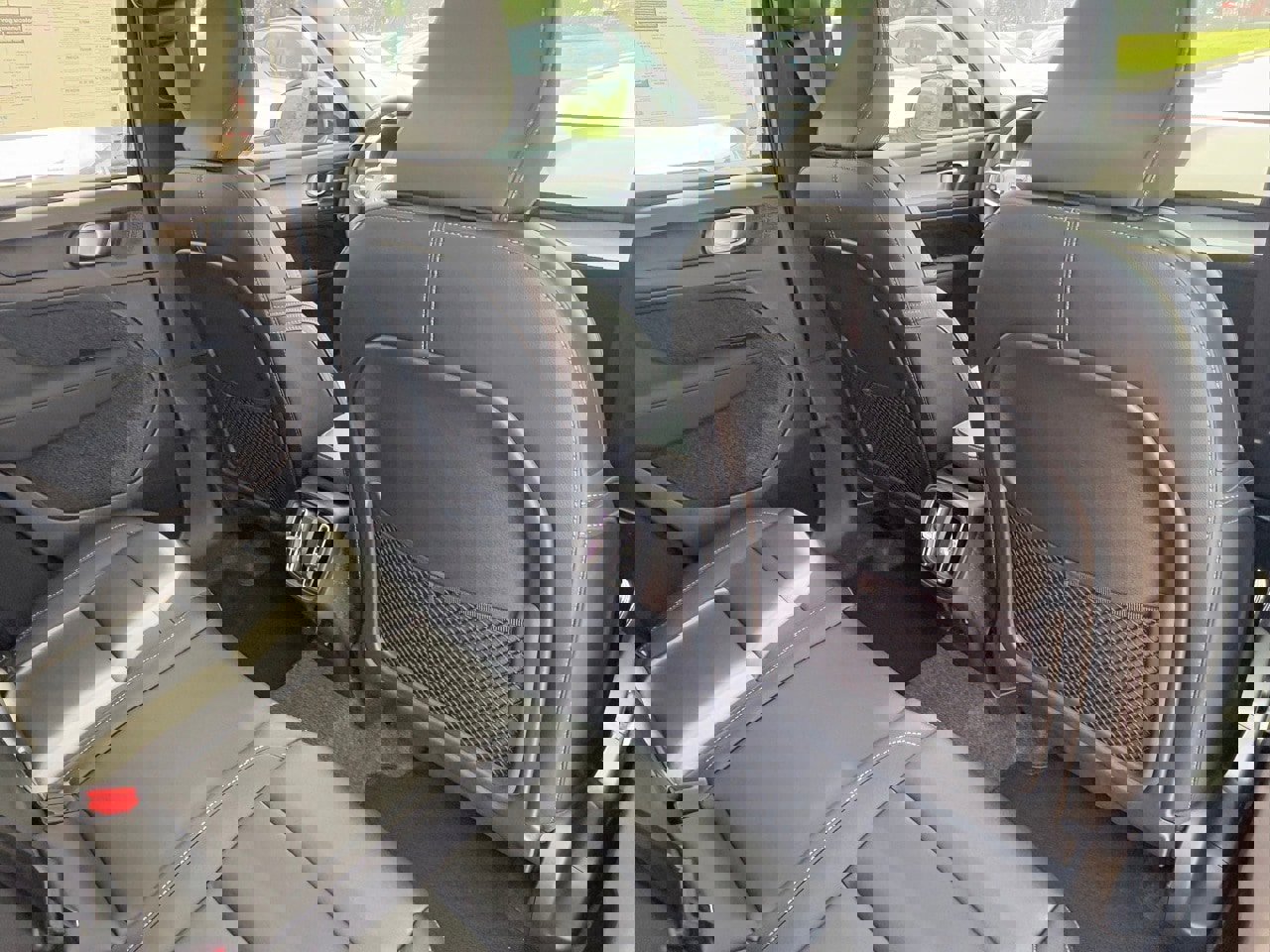 New 2026 Volvo XC40 B5 Ultra w/ Protection Package Premier image 21