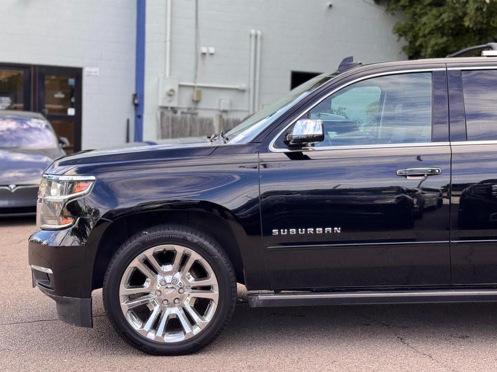 Used 2020 Chevrolet Suburban Premier w/ Premier Plus Edition AWD/4WD image 10