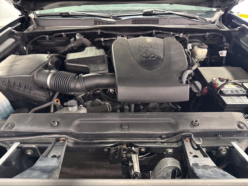 Used 2019 Toyota Tacoma SR5 RWD image 41