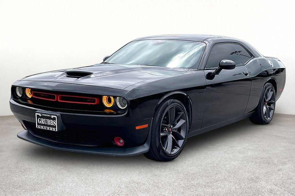 Used 2019 Dodge Challenger GT w/ Performance Handling Group RWD image 15
