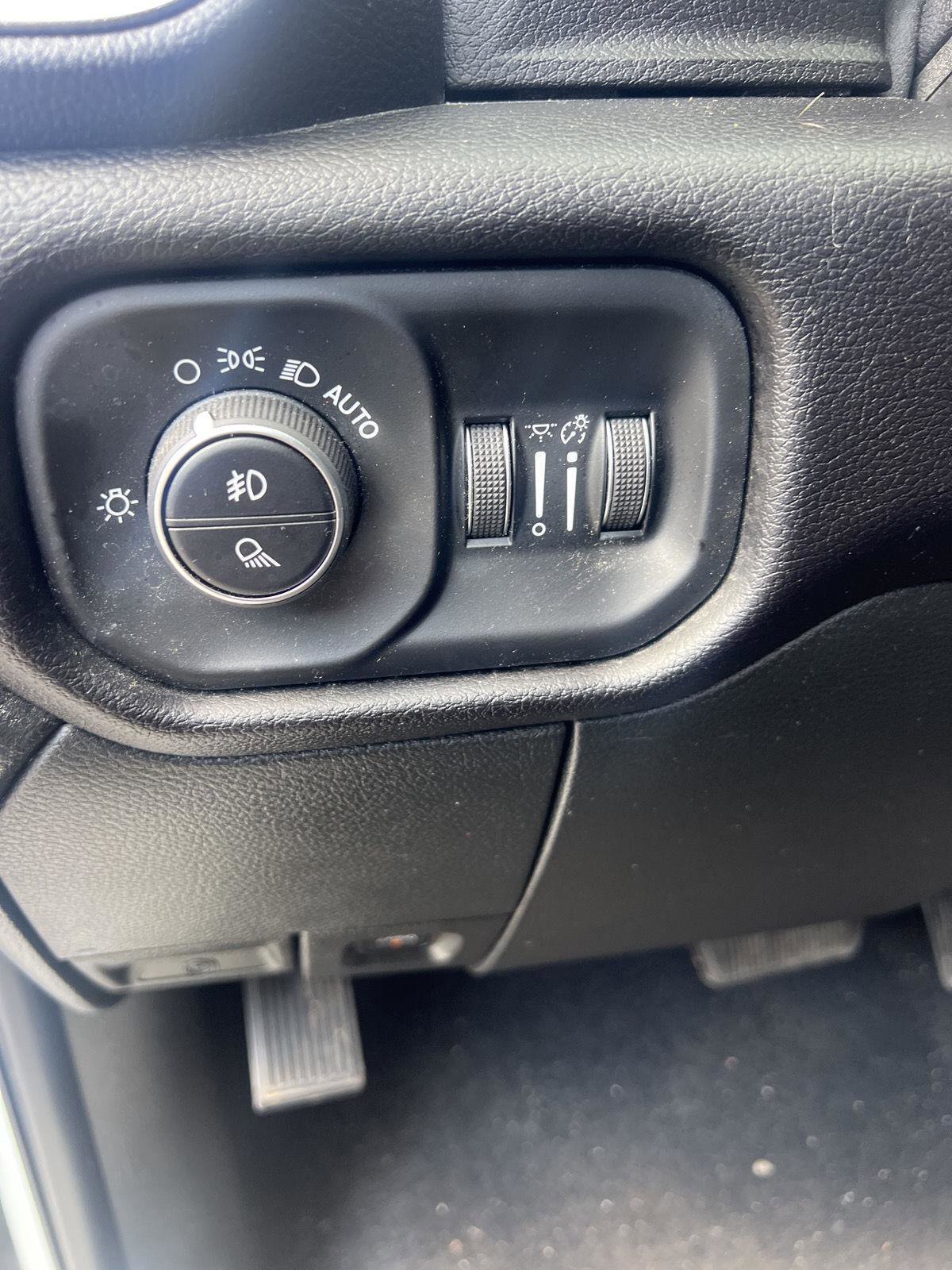 Used 2024 RAM 2500 Laramie image 9