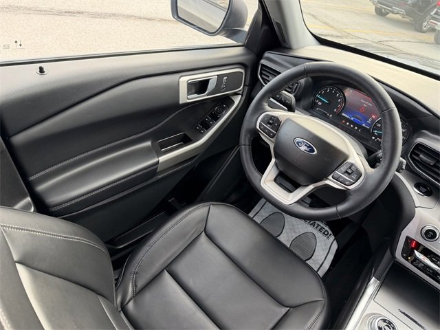 Certified 2023 Ford Explorer XLT w/ Equipment Group 202A image 18