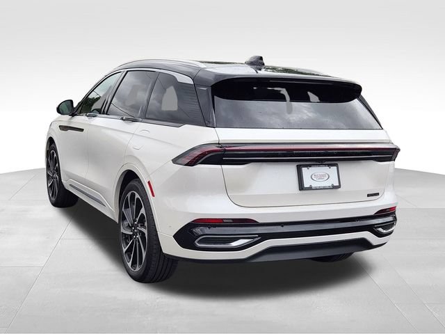 Used 2024 Lincoln Nautilus Black Label AWD/4WD image 3
