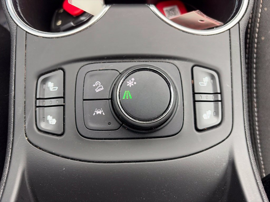 Used 2022 GMC Terrain SLE w/ Driver Convenience Package FWD image 10