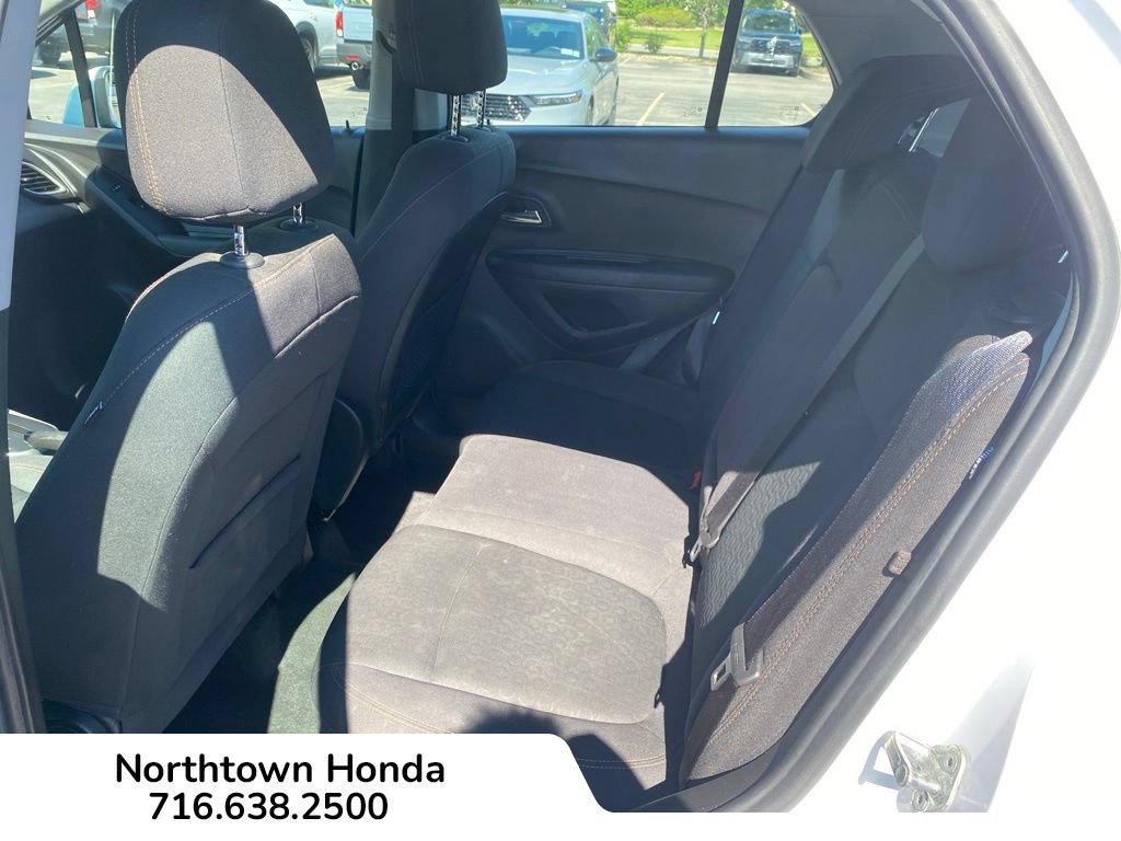 Used 2017 Chevrolet Trax LS FWD image 15