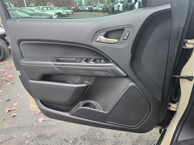 Used 2022 GMC Canyon AT4 image 24