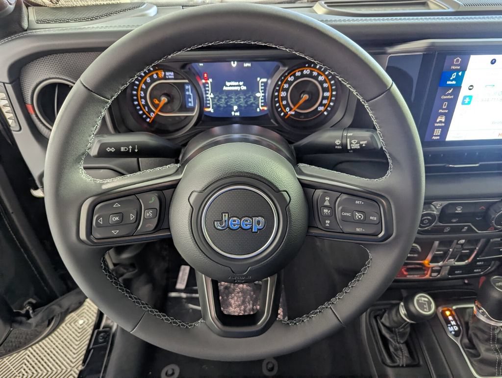 New 2026 Jeep Gladiator Rubicon w/ Safety Group AWD/4WD image 18