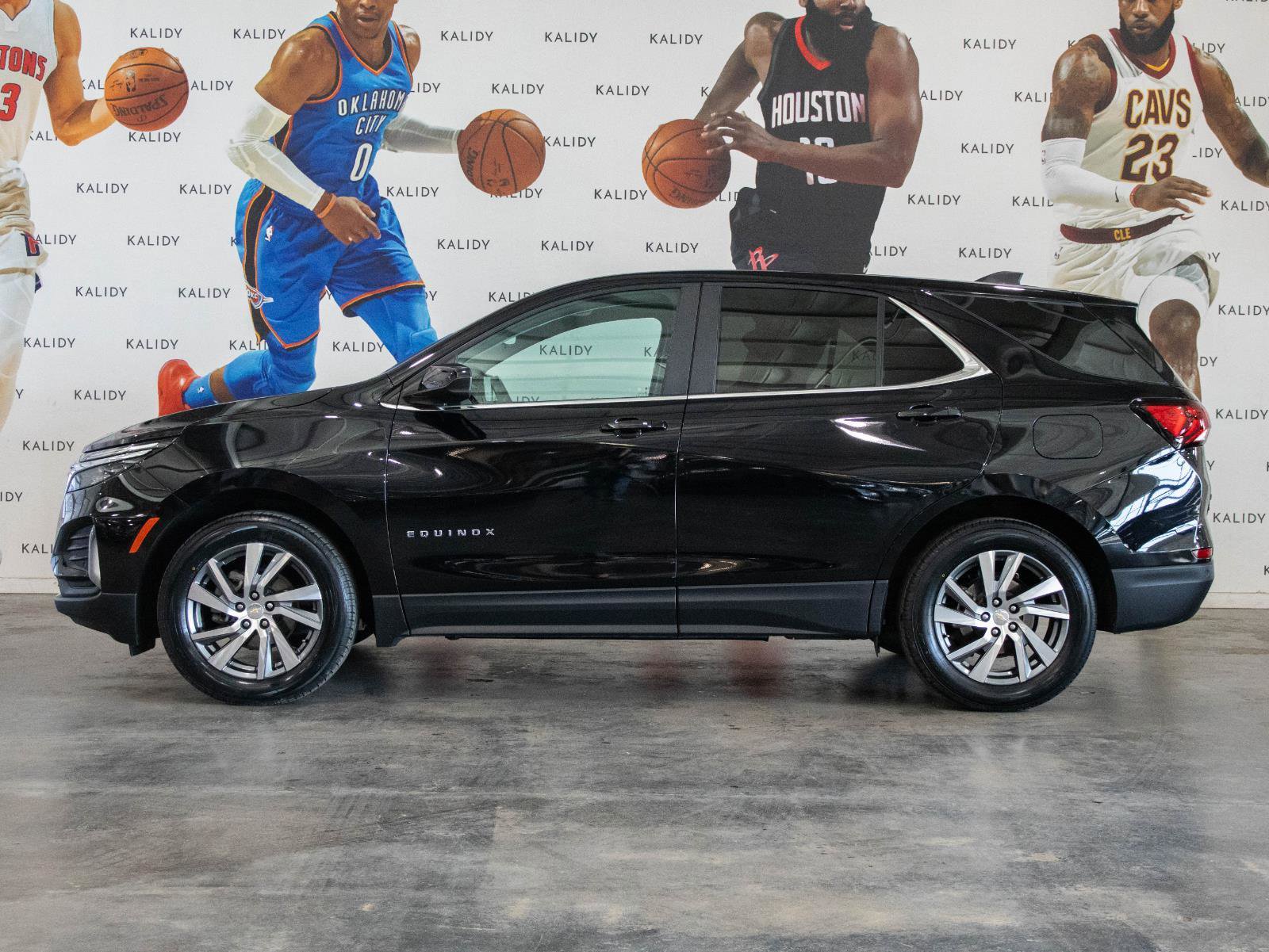 Used 2023 Chevrolet Equinox LT image 16