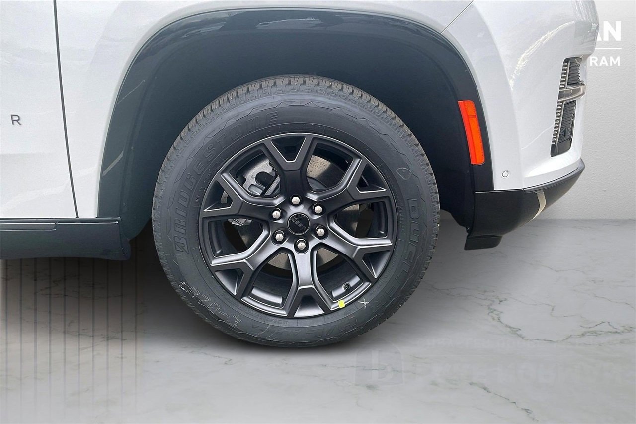 New 2026 Jeep Grand Wagoneer L Limited image 36