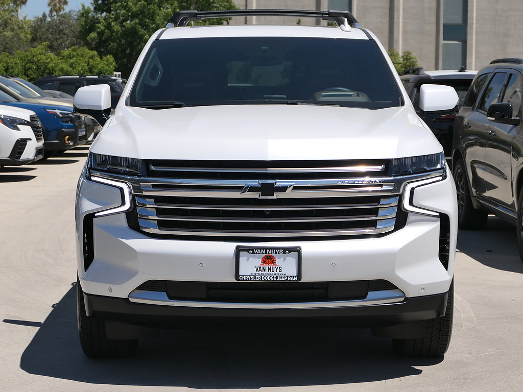 Used 2024 Chevrolet Suburban High Country w/ Advanced Technology Package AWD/4WD image 7