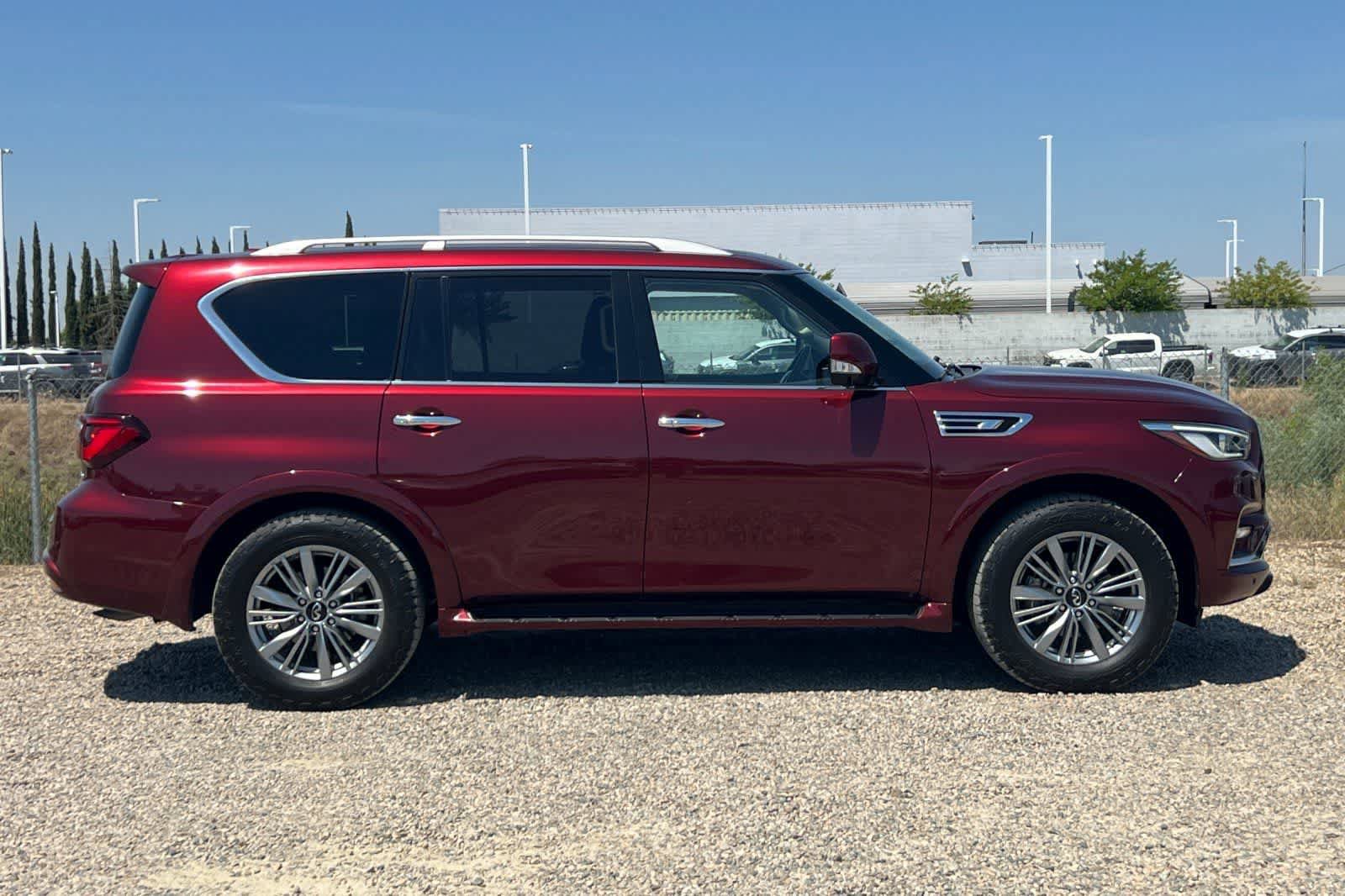 Used 2021 INFINITI QX80 Luxe w/ Cargo Package RWD image 9