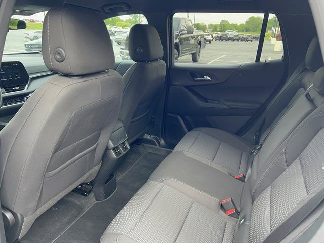 Used 2026 Chevrolet Equinox LT AWD/4WD image 14
