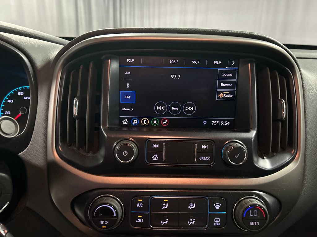 Used 2021 Chevrolet Colorado Z71 w/ Safety Package AWD/4WD image 17