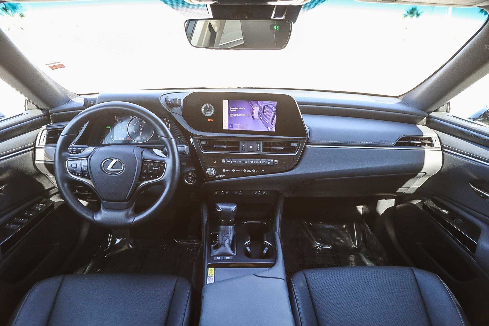 Used 2024 Lexus ES 300h w/ Premium Package image 12