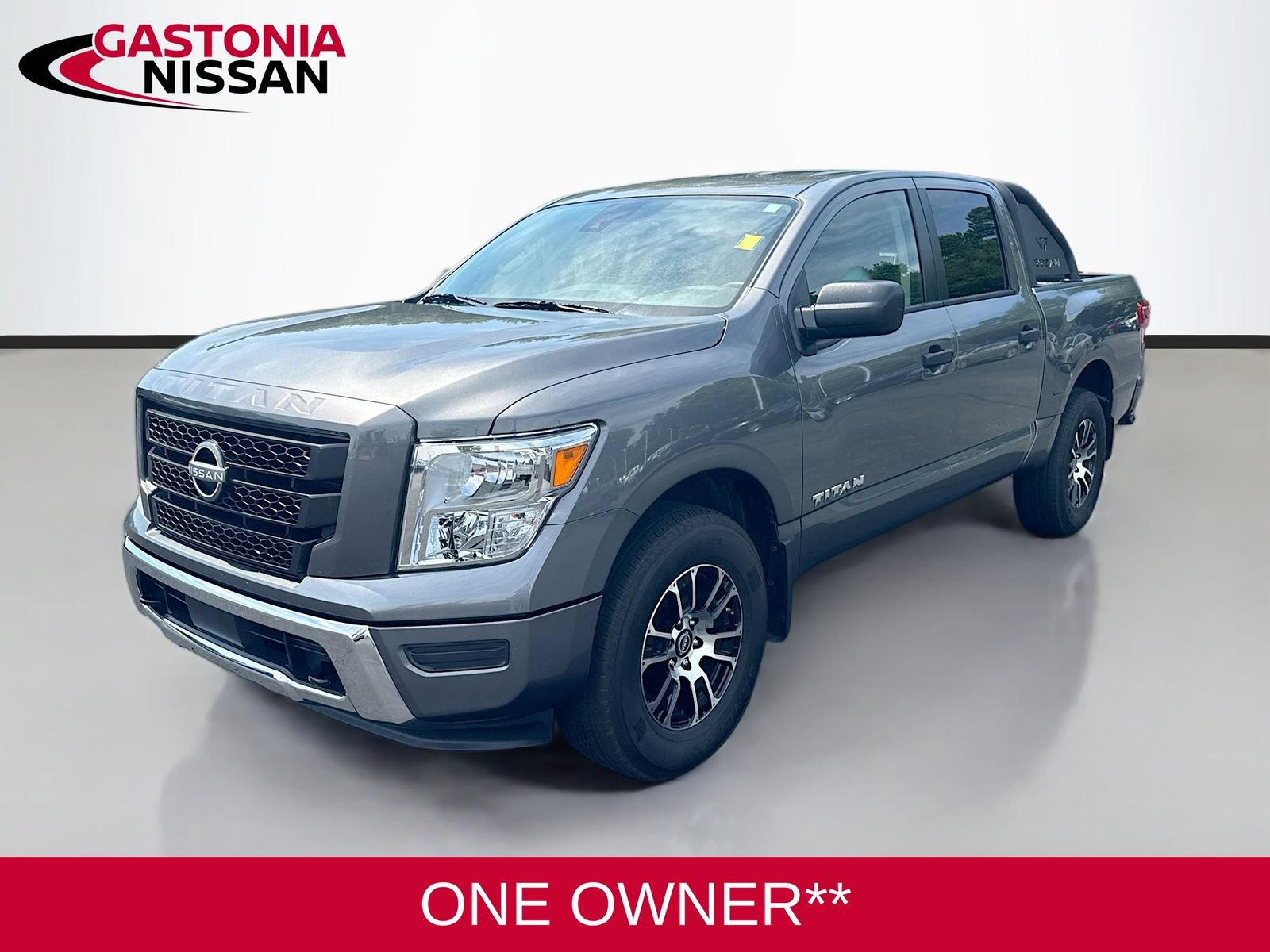 Used 2024 Nissan Titan SV w/ Accessory Utility Package AWD/4WD image 3