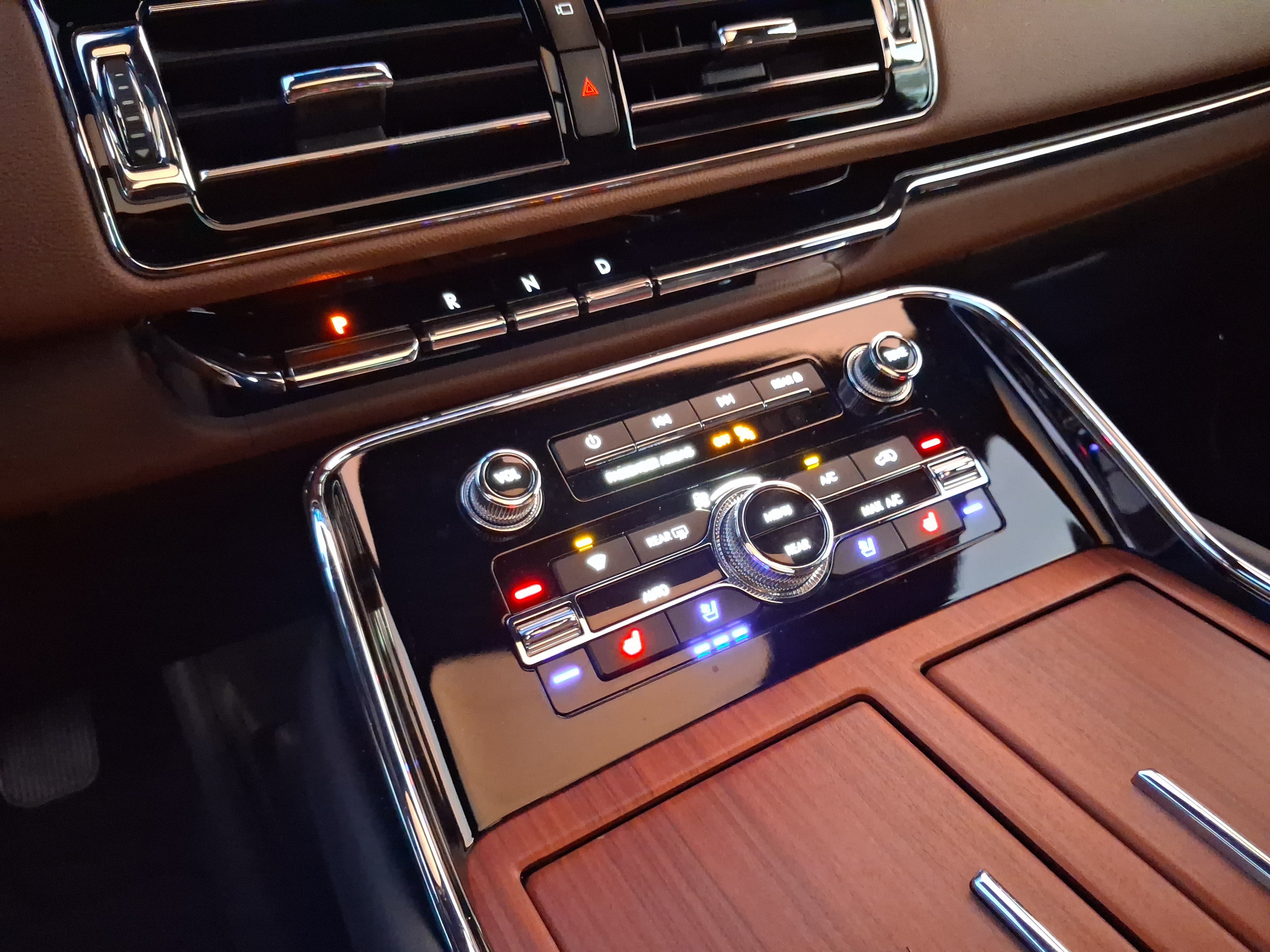 Certified 2024 Lincoln Navigator Reserve AWD/4WD image 21
