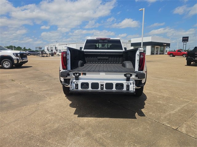 New 2025 GMC Sierra 3500 Denali w/ Denali Reserve Package image 8