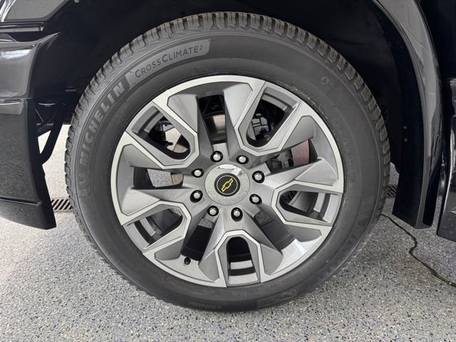New 2026 Chevrolet Express 2500 w/ Driver Convenience Package RWD image 28
