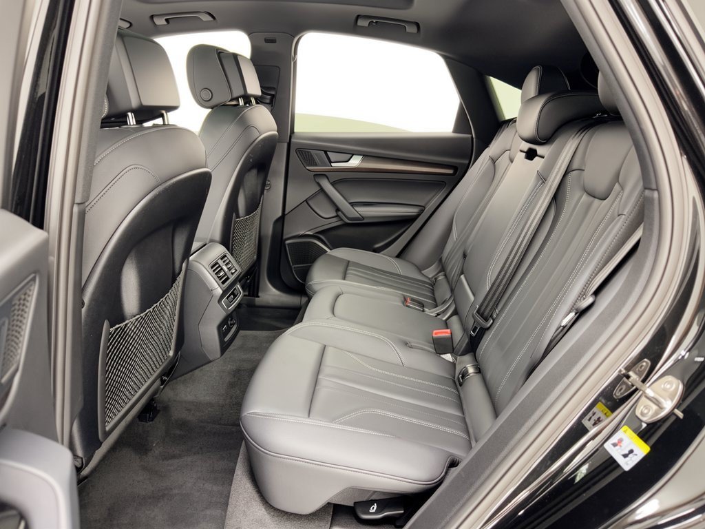 Used 2023 Audi Q5 2.0T Premium Plus w/ Premium Plus Package AWD/4WD image 25