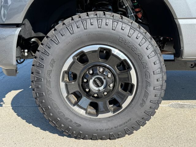 New 2026 Ford F250 Platinum w/ Tremor Off-Road Package AWD/4WD image 6