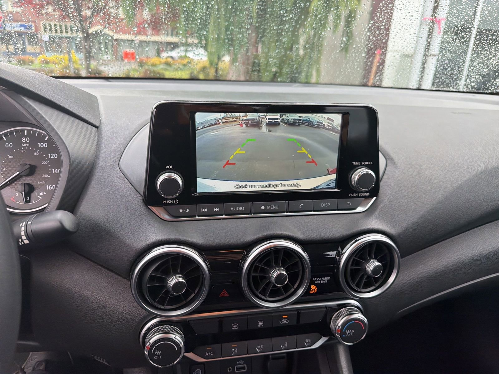 Used 2025 Nissan Sentra S image 9