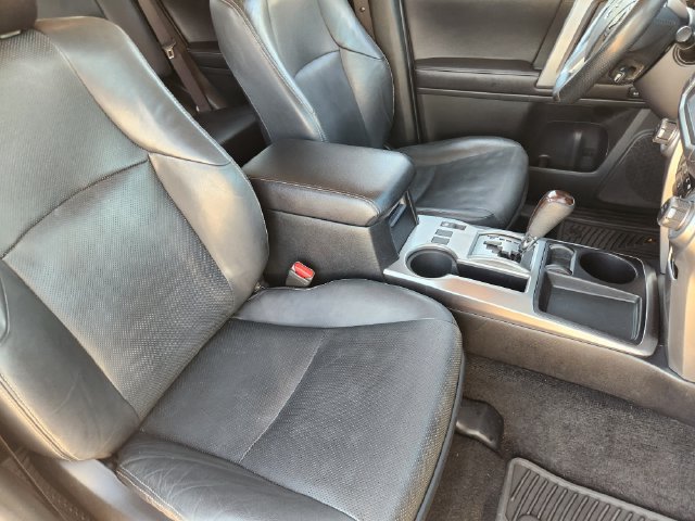 Used 2016 Toyota 4Runner Limited RWD image 10