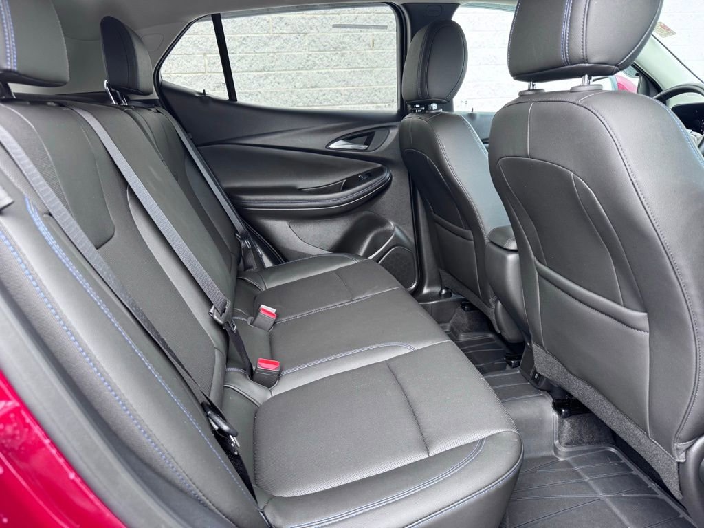 Used 2025 Buick Encore GX Sport Touring image 19