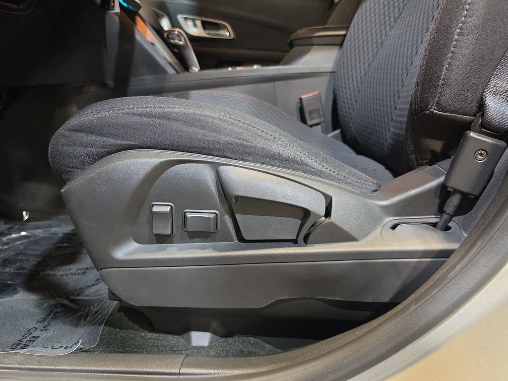Used 2013 Chevrolet Equinox LS FWD image 14