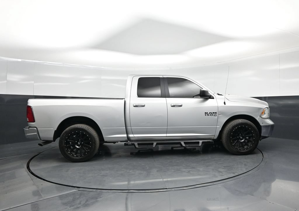 Used 2018 RAM 1500 Classic SLT RWD image 18