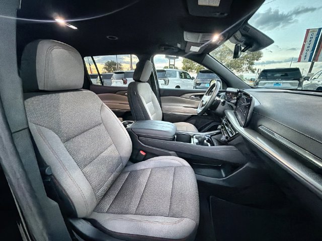 Used 2026 Chevrolet Traverse LT w/ Driver Confidence Package FWD image 27