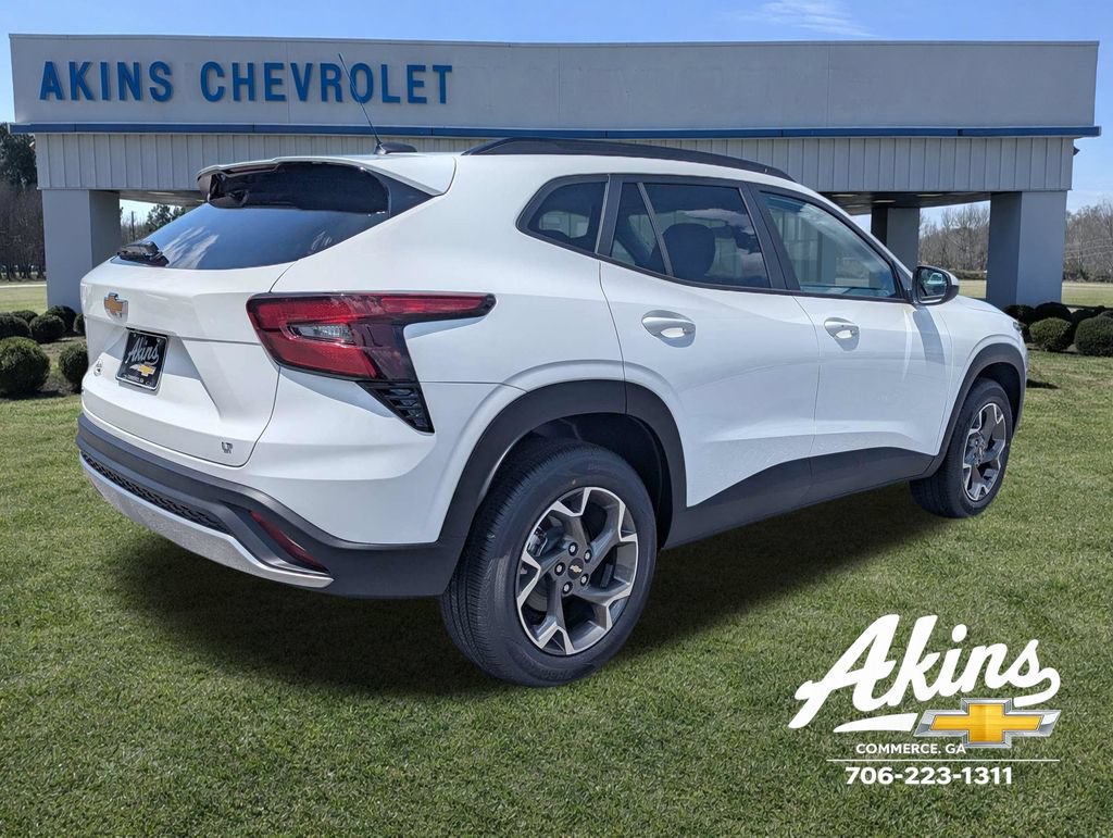 New 2026 Chevrolet Trax LT w/ Sunroof Package FWD image 4