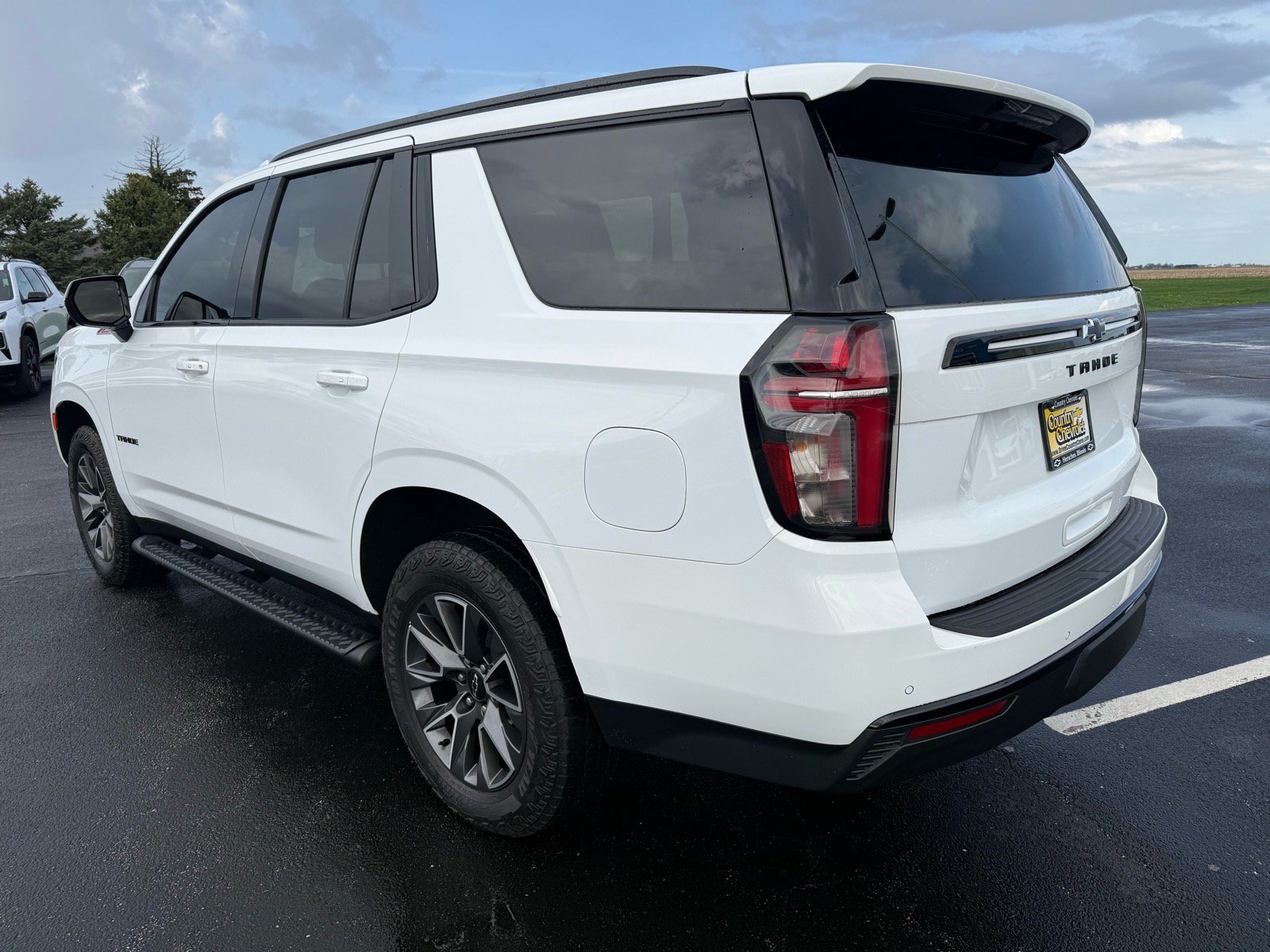 Used 2023 Chevrolet Tahoe Z71 AWD/4WD image 3