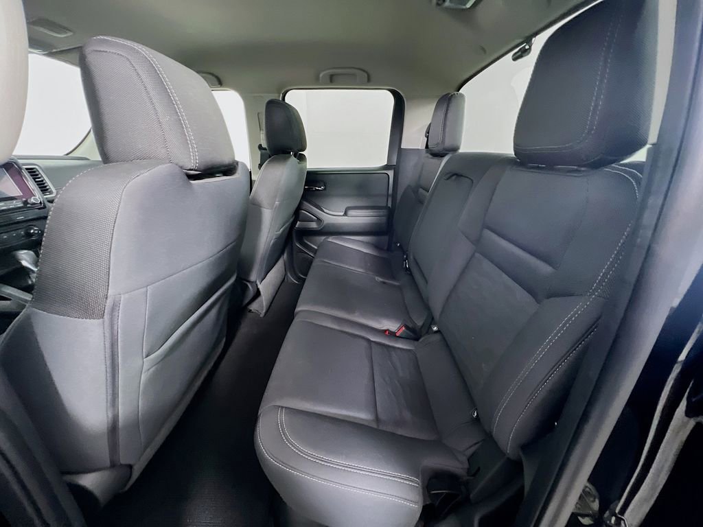 Used 2022 Nissan Frontier SV image 23