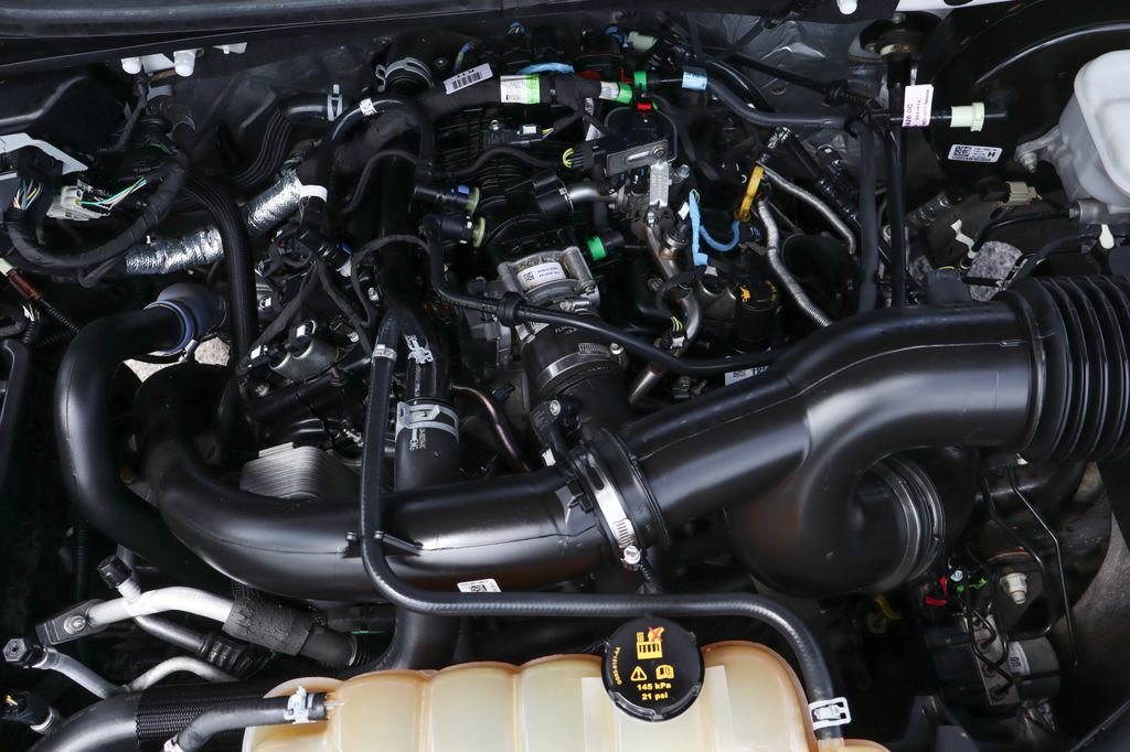 Used 2019 Ford F150 XLT image 12