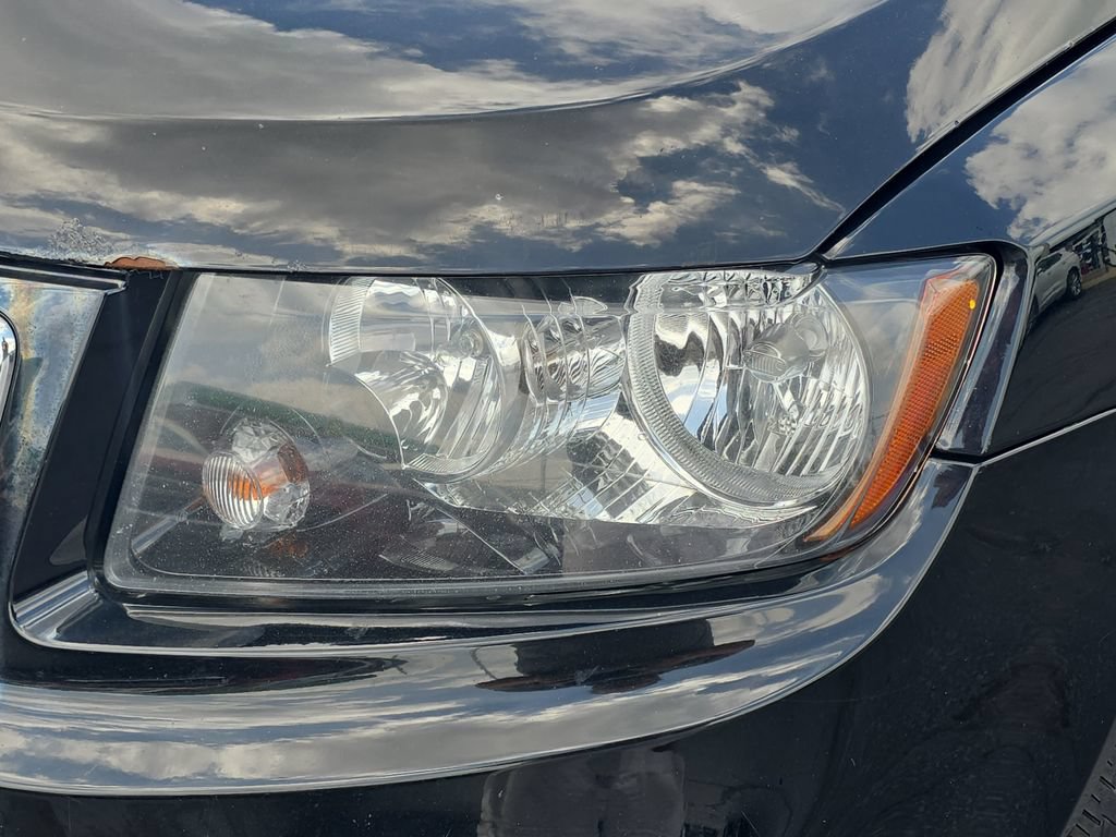 Used 2015 Jeep Compass 4WD image 29
