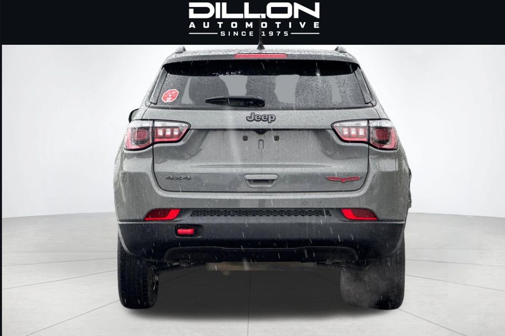 Used 2024 Jeep Compass Trailhawk AWD/4WD image 5