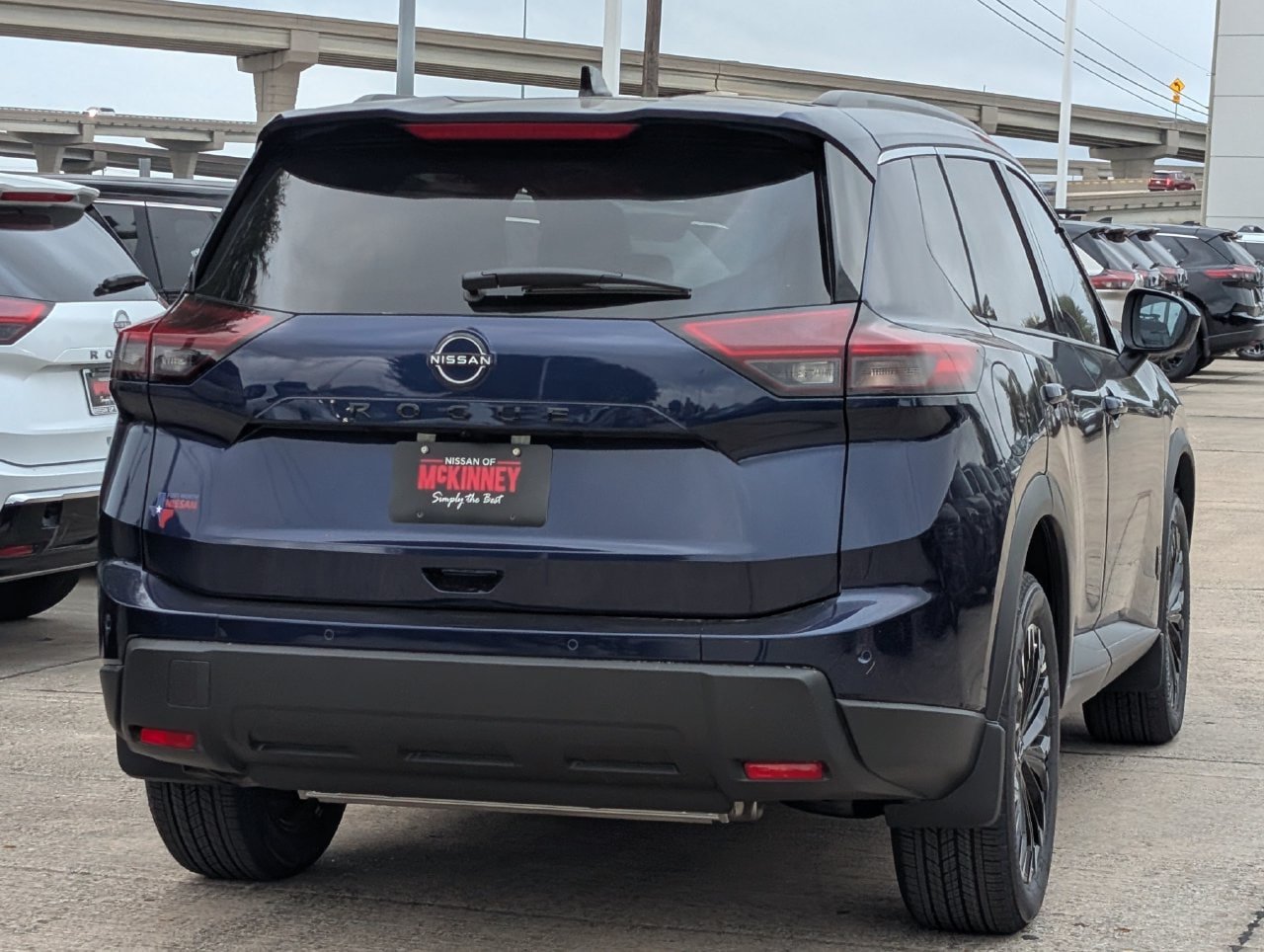 New 2026 Nissan Rogue Dark Armor FWD image 3