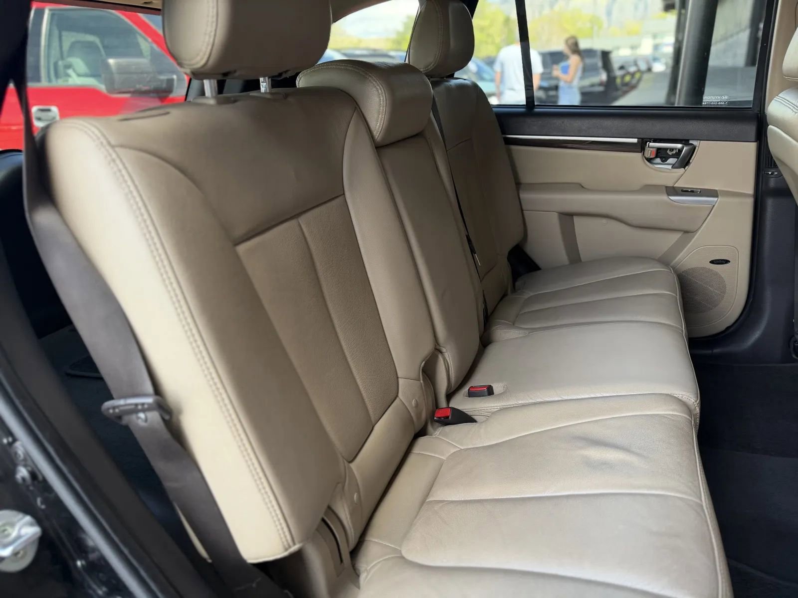 Used 2011 Hyundai Santa Fe Limited w/ Navigation Pkg 4 image 17